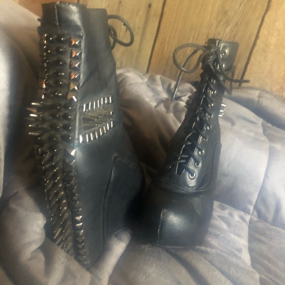 Sold - Picture 2 of 2